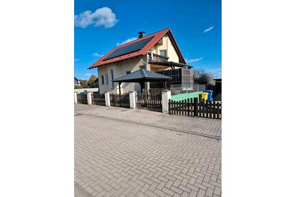 Einfamilienhaus in Oppin mit Partyraum PV-Anl. Wärmepumpe Sauna - Dessau-Roßlau