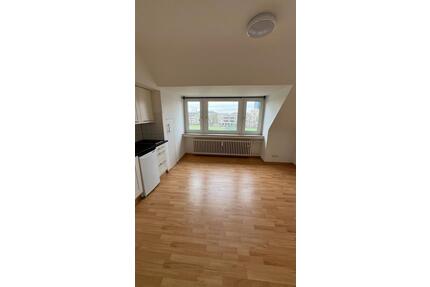 Teilmöbilierte Wohnung in Düsseltal Zooviertel - Düsseldorf