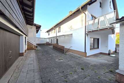 Haus zum Kaufen in Walzbachtal 625.000,00 € 253 m²