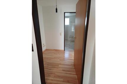 1 Zimmer Apartment - 550,00&nbsp;EUR Kaltmiete, ca.&nbsp; 45,00&nbsp;m&sup2; in Solingen (PLZ: 42659) Burg