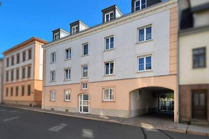 Mehrfamilienhaus in Meerane,... hier bekommen Sie am meisten Wohnfläche für Ihr Geld