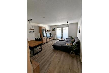 2-Zimmerwohnung mit EBK in Leonberg, Terrasse, TG-Platz, Keller - Ditzingen