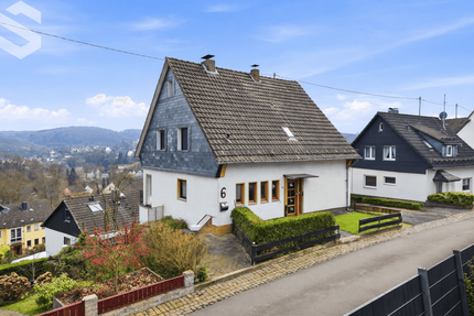 Haus zum Kaufen in Gummersbach 229.000,00 € 190 m²