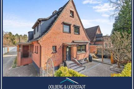 Gemütlich und Modernisiert - Doppelhaushälfte mit Gästehaus, Terrasse, Garten & Garagenstellplatz - Hamburg / Billstedt