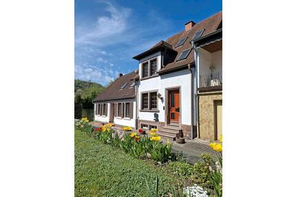 2 R Häuser Preis 155.000 € - 155.000,00&nbsp;EUR Kaufpreis, ca.&nbsp; 165,00&nbsp;m&sup2; in Queidersbach (PLZ: 66851)