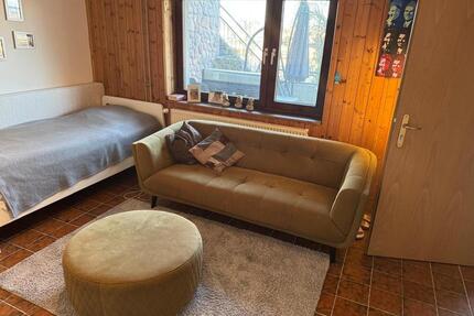 Zimmer für Wochenendheimfahrer - 375,00&nbsp;EUR Kaltmiete, ca.&nbsp; 25,00&nbsp;m&sup2; in Pforzheim (PLZ: 75175)