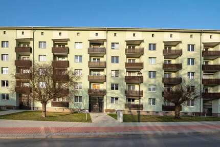 Wohnung zum Mieten in Calbe 375,00 € 62.34 m²