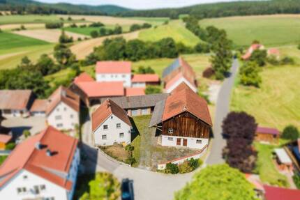 Charmanter Bauernhof mit Nebengebäuden und Erweiterungsmöglichkeit - Schmidgaden Hohersdorf