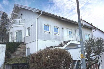 Familienglück in Bestlage: Einfamilienhaus mit traumhaftem Garten und Einliegerwohnung - Stuttgart Nord