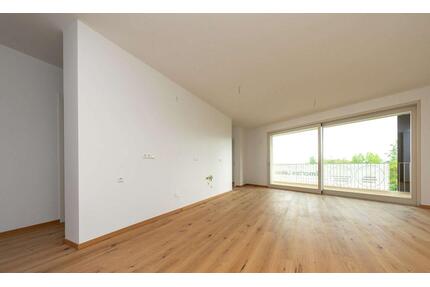 Erstbezug im Neubau - Wohnung mit traumhaft großem umlaufenden Balkon - Leipzig Mitte