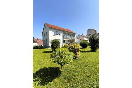 Zweifamilienhaus auf großem, sonnigem Grundstück! - Waiblingen Neustadt