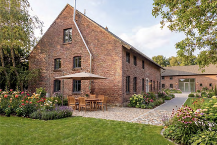 Haus zum Kaufen in Tönisvorst 670.000,00 € 400 m²
