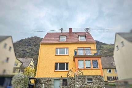 Haus zum Kaufen in Sankt Goarshausen 310.000,00 € 182 m²