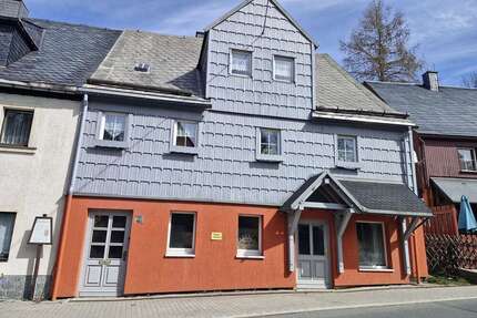 Haus zum Kaufen in Seiffen 75.000,00 € 210 m²