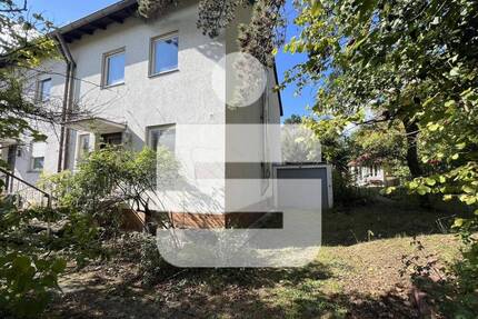 freistehendes REH in bevorzugter Lage in Alterlangen...Familien(t)raum mit Potenzial!