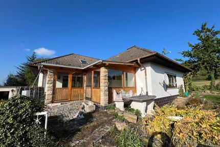 Provisionsfreies Zweifamilienhaus in traumhafter Naturlage - Hauneck