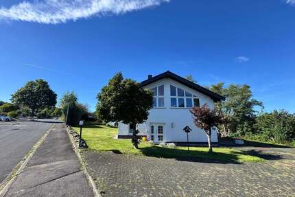 Haus zum Kaufen in Hachenburg 289.000,00 € 120 m²