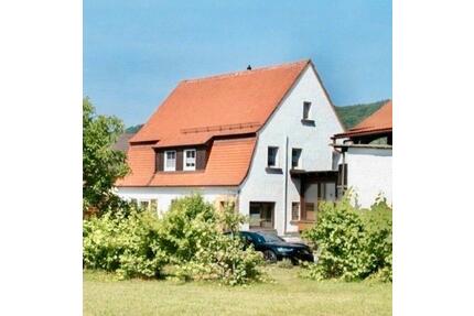 Schönes Einfamilienhaus mit gr. Grundstück, Garten usw - Elfershausen
