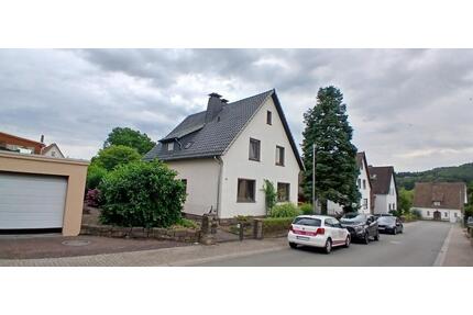 Interessantes Wohnhaus in Höxter-Ottbergen z. Verkauf-Vermietung.