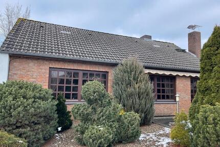 Von Privat Kl. Einfam.-Haus m. Baugrundstück in Oyten- Bockhorst