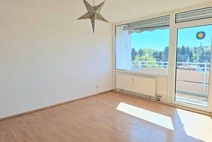 Mit Blick über Recklinghausen! Helle Mietwohnung mit Südbalkon und Einbauküche in Recklinghausen-Ost