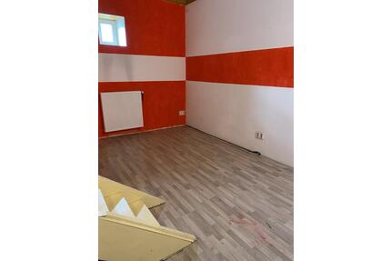 1 Zimmer Wohnung mit Balkon - 300,00&nbsp;EUR Kaltmiete, ca.&nbsp; 30,00&nbsp;m&sup2; in Pfeffelbach (PLZ: 66871)