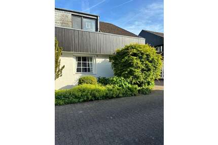 Haus zum Kaufen in Krefeld 560.000,00 € 134 m²