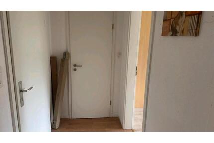 Bis Dezember 2 Zimmer Wohnung - 600,00&nbsp;EUR Kaltmiete, ca.&nbsp; 45,00&nbsp;m&sup2; in Bad Lippspringe (PLZ: 33175)