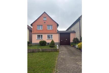 1 2 Familien Haus 266 qm Wohnfläche 1.365 qm Grundstück - Ranis