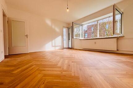 Helle, frisch sanierte 3 Zi.-Whg in Schleswig, Blk., Küche