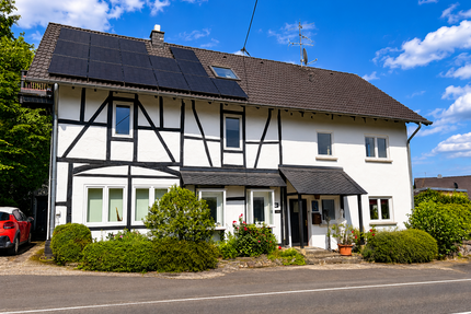 Haus zum Kaufen in Asbach 298.500,00 € 306 m²
