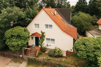 Moderne trifft Klassiker der 30er Jahre mit Option einer Einliegerwohnung - Kleinmachnow