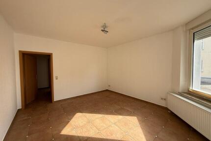 2-Raum-Wohnung, Hochparterre,nahe Zentrum in Bernburg, ab sofort frei - Bernburg (Saale)