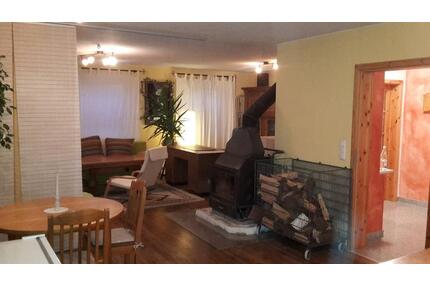 Idyllische 70,5 m² am Fluss - Garten, 2 Terrassen & Holzofen - Bad Wörishofen