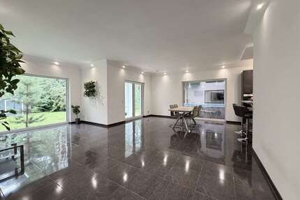 Haus zum Kaufen in Borkwalde 1.000.000,00 € 184 m²