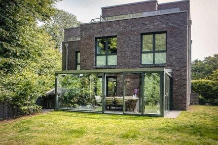 Erdgeschosswohnung mit Südterrasse und großem privatem Garten - Hamburg Wandsbek