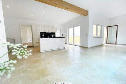 Kernsaniertes Stadthaus mit Atrium, Terrasse u. Balkon in ruhiger Lage - Einliegerwohnung vorhanden - Nierstein