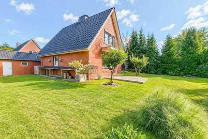 Haus zum Kaufen in Schwarzenbek 489.000,00 € 93.01 m²