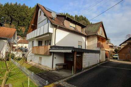 Haus zum Kaufen in Winden im Elztal 449.000,00 € 263 m²