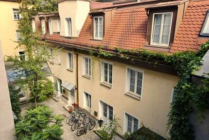 Haus zum Kaufen in München 2.150.000,00 € 250 m²