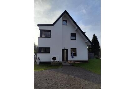 Neubau-Doppelhaushälfte mit 5,5 Zimmern in Essen-Überruhr-Hinsel