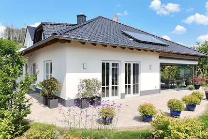 Haus zum Kaufen in Reichshof 568.000,00 € 142 m²