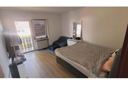 4er WG - 15m² Zimmer mit Balkon in 85416 Langenbach