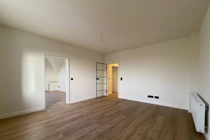 ETW 2026 sanierte Dachgeschosswohnung - Solingen Wald