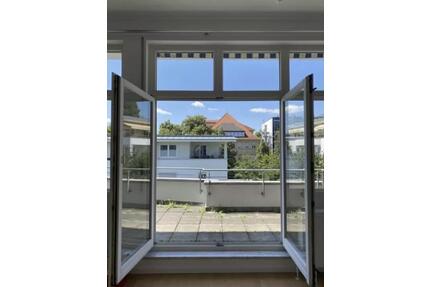 Penthouse mit riesiger Dachterrasse, TG & Top Lage - Nürtingen