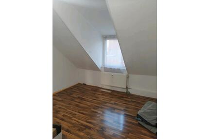 Wohnung DG Untermeiderich 45m² zu vermieten - Duisburg Duisburg-Mitte