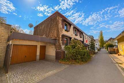 Haus zum Kaufen in Köln 689.000,00 € 250 m²