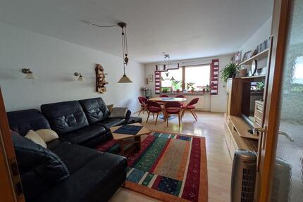 3,5-Zimmer-Eigentumswohnung mit Terrasse, Gartenanteil, BKW - Langenzenn