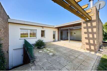 Haus zum Kaufen in Duisburg 280.000,00 € 100 m²