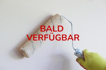 BALD VERFÜGBAR | 2 Zimmer | Tageslichtbad mit Badewanne | Balkon | Abstellraum - Norden